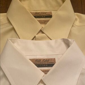 🏷️🌟CLOSET CLOSEOUT 👋 Roundtree & Yorke Men's Cream and White Fitted Shirts